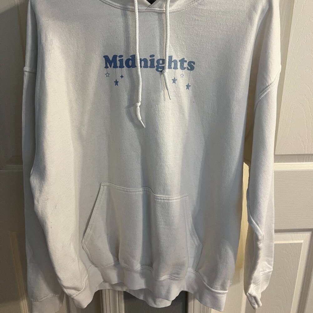 🤍 Taylor Swift “Midnights” Album Hoodie – White & Blue Graphic Sweatshirt (Size